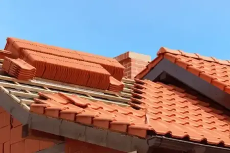 Pose et rénovation de toiture en tuiles à Camarsac